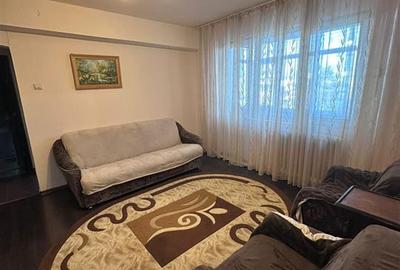 Apartament cu 2 camere semidecomandat în Podu Roș