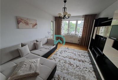 Apartament cu 3 camere decomandat în Central