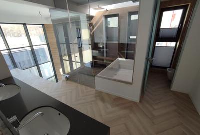 Vilă cu Design Distinct și Locație Excelentă - 24