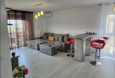 Apartament cu 2 camere semidecomandat, mobilat în Tractorul