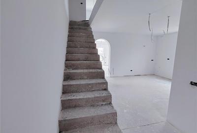 DUPLEX SPATIOS - APROAPE DE PUNCTELE DE INTERES - PERSONALIZARE INTERIOARA - 2