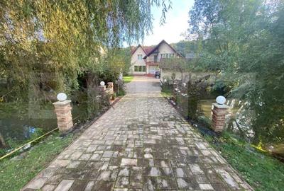 Casă individuală cu 4 camere în Corunca