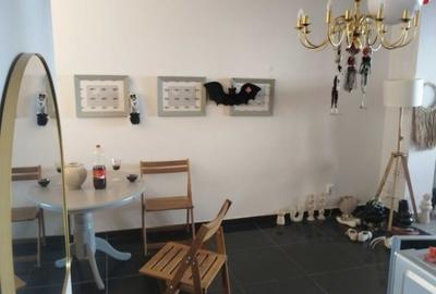 Apartament cu 2 camere semidecomandat în Metalurgiei