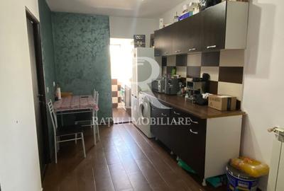 Garsonieră decomandată, mobilată în Rogerius