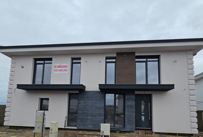 Duplex cu 4 camere în Moșnița Nouă