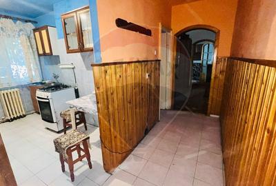 Apartament cu 2 camere de vânzare zona Rogerius - 1