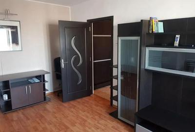 Apartament cu 2 camere decomandat, mobilat în Tătărași