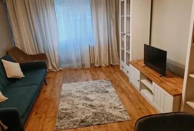 Apartament cu 3 camere decomandat, mobilat în Tineretului