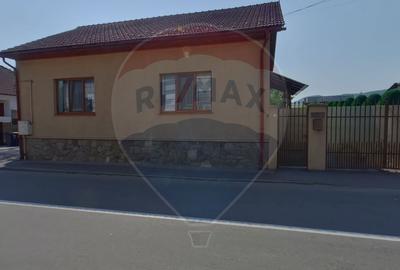 Casa modernă cu 4 camere | Sighetu Marmației | Zonă liniștită - 23