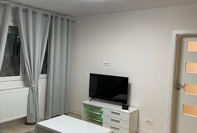 Apartament cu 2 camere semidecomandat, mobilat în Take Ionescu