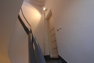 Primaverii Apartament in vila cu 2 dormitoare 2 bai de inchiriat. Single expat. - 12