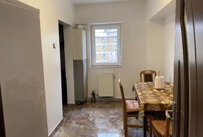 Apartament 3 camere ,decomandat zona Spiru Haret Tg Jiu - 7