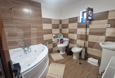 Casa frumoasa Rotbav - 30 minute  de Brasov, 2235 mp teren - 5 camere, pivnita - 8