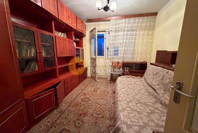 Apartament cu 3 camere decomandat în Tătărași