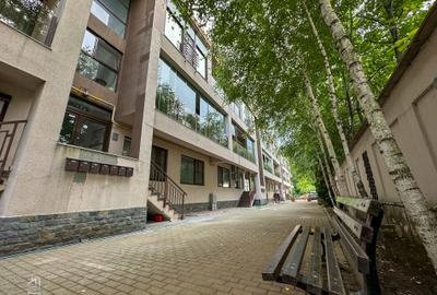 Apartament cu 3 camere semidecomandat în Iancu Nicolae