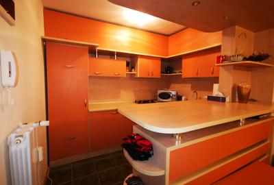2 camere - central Furnica - 3