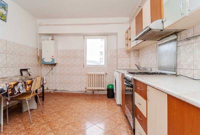 APARTAMENT CU 3 CAMERE, 2 BAI, BLOC PE CADRE, PACURARI - 9