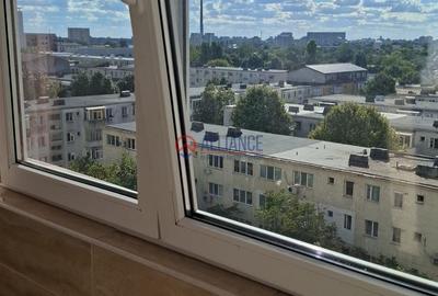 Apartament cu 2 camere decomandat în Casa de Cultură