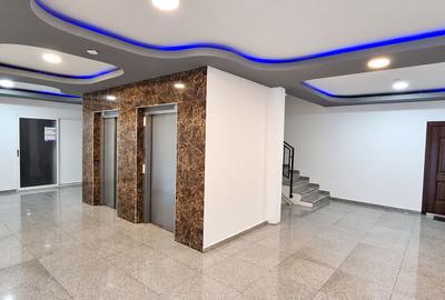 Zona Coresi, complex Isaran, apartament cu 3 camere de 82mp, 176000 E - 19