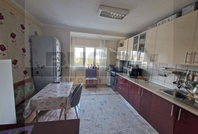 Apartament cu 2 camere decomandat în Mărăști