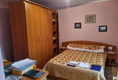 Vând casă în zona Viile Noi 400 mp teren și construcție 110 mp - 9