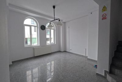 Imobil Central 355 mp | D+P+1+M | Consolidat & Renovant | 9 Camere - 9