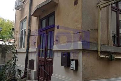 Casă individuală cu 4 camere în Dacia