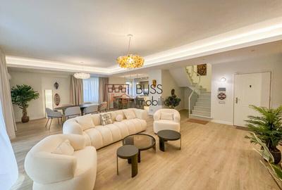 Duplex de Lux cu Grădină Privată și Parcare - 1