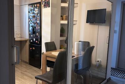 Apartament cu 2 camere decomandat, mobilat în Eroii Revoluției