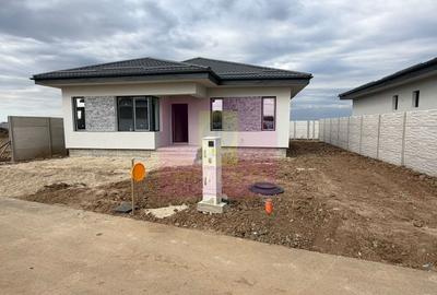 Casă individuală cu 4 camere în Dragomirești-Vale