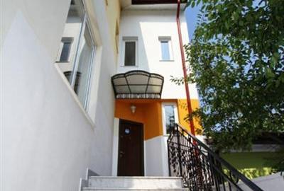 Foisorul de Foc, vila 2005, 410 mp, 8 camere, curte 200 mp - 1