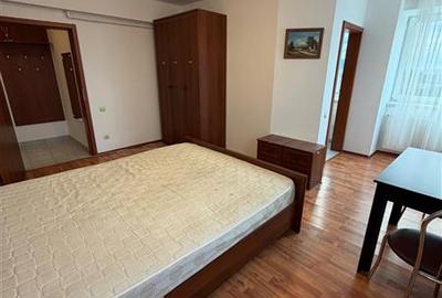 Vanzare garsoniera decomandata in bloc de apartamente, zona Garii - 2