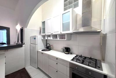Apartament 2 camere 70 mp, cladire istorica, str Gh Sincai - Central - 22