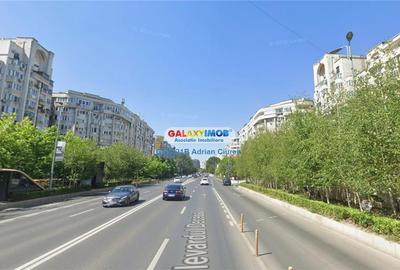 Apartament cu 3 camere decomandat în Decebal