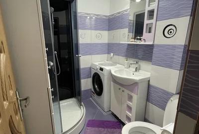 Apartament 2 camere -Zona Sud - etaj  3/4 - 40 mp -55000 euro negociabil - 6