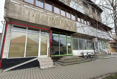 Spațiu Comercial Stradal 30 mp/Trafic Intens Auto și Pietonal/C.A.Române - Carei - 1