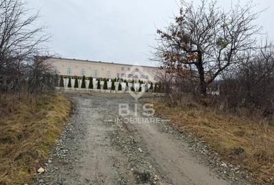 Teren Construcții intravilan de 874 mp, în Sud-Vest