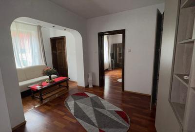 PIATA  GIULESTI  inchiriere casă SINGUR CURTE,400mp teren - 8