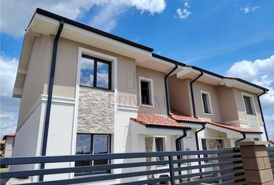 Duplex cu 4 camere în Moșnița Nouă