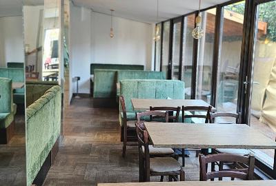 Spatiu pt restaurant - intr-un Hotel cu peste 4000+ recenzii - Central + Parcare - 3