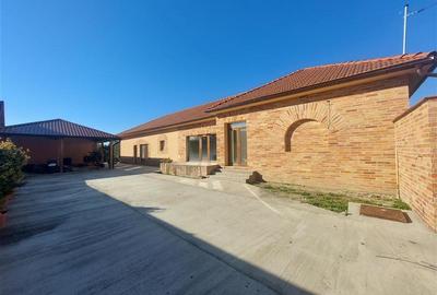 Casa frumoasa in Chisineu Cris - 1