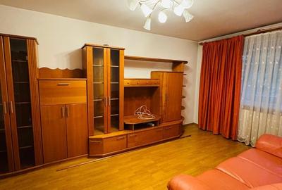 Apartament cu 3 camere decomandat, mobilat în Drumul Taberei