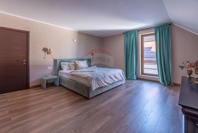 Proprietate exclusivista de vanzare: 2 case | 9 camere | 2000 mp teren - 13