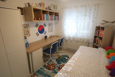 Inchiriere apartament cu 3 camere  pe bdul Cetatii - 16