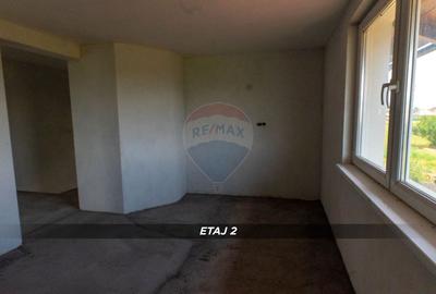 Casă noua de vanzare in Miresu Mare langa centrul de echitatie - 10