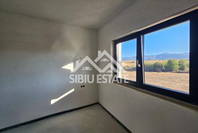 Casa 5 camere, TEREN MARE, pret BUN - 9