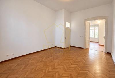 Apartament cu 4 camere decomandat în Ultracentral