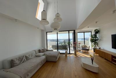 Apartament cu 4 camere în P-ta Presei Libere