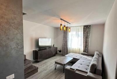 Apartament cu 5 camere decomandat, mobilat în Borhanci