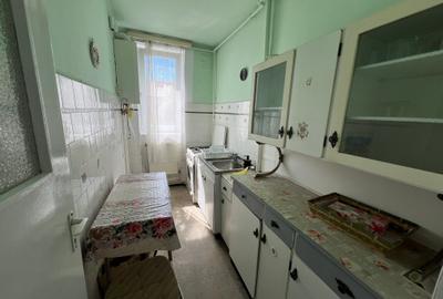 Apartament 2 camere semidecomandat,zona Hipodrom 2 - 7